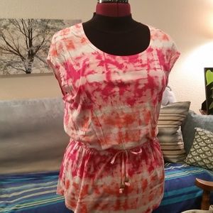 Soft short sleeve top. Lg. (12-14) Comfortable.